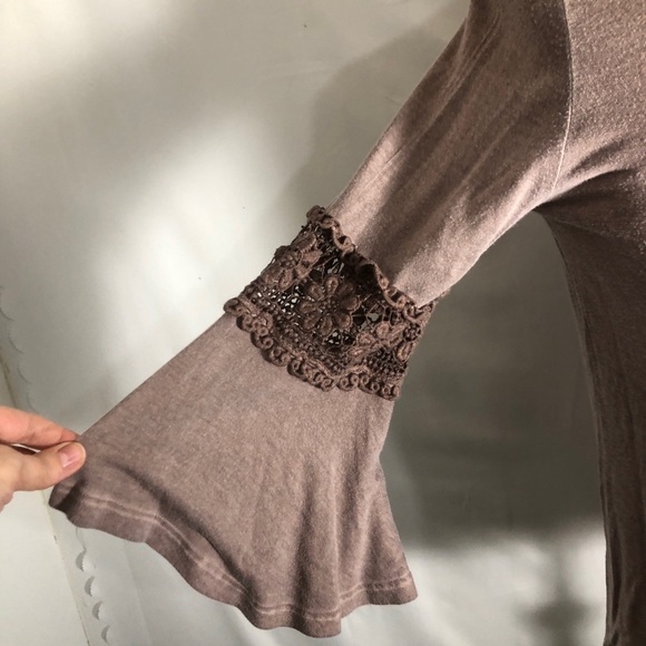 Womens Tan Shirt. Size Small. Made in Turkey. - Picture 2 of 5